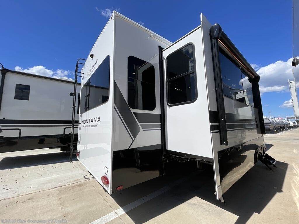 2026 Keystone Montana High Country 290RL - New Fifth Wheel For Sale by Blue Compass RV Austin in Buda, Texas