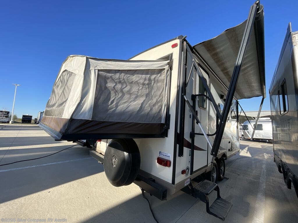 2017 Rockwood Roo 19 by Forest River from Blue Compass RV Austin in Buda, Texas