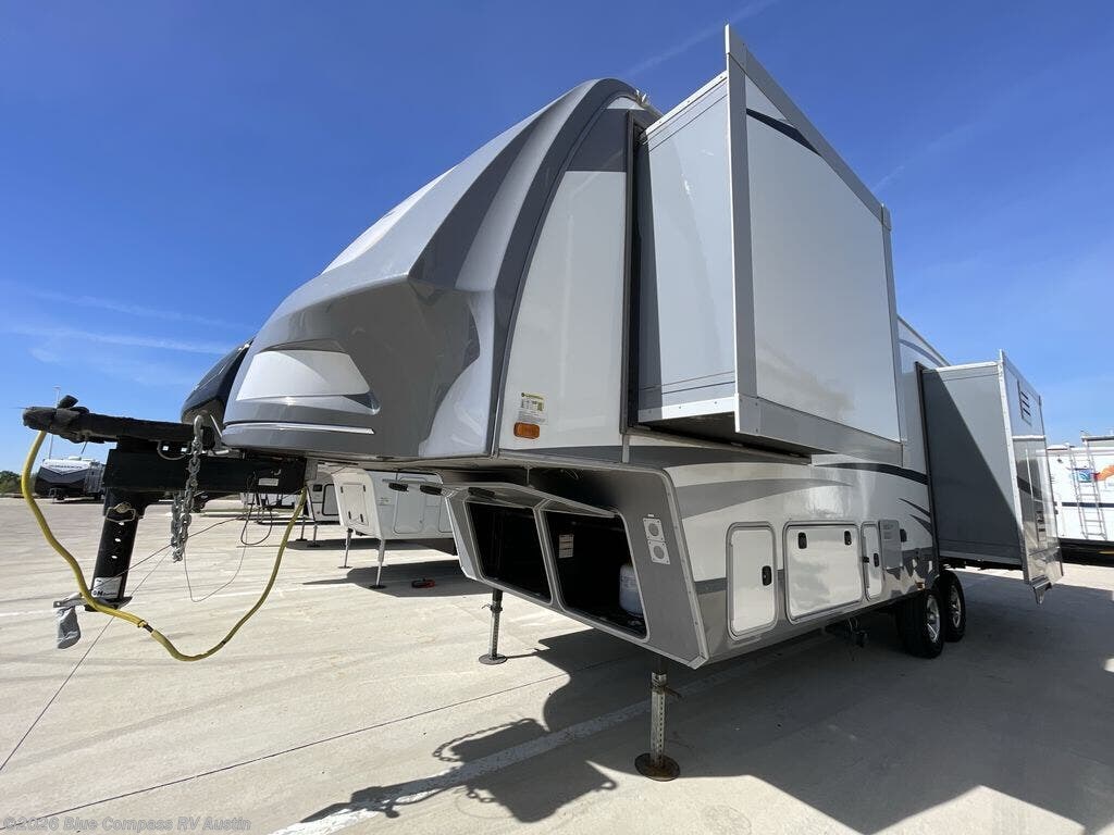 Used 2017 Highland Ridge Open Range Light 297RLS available in Buda, Texas