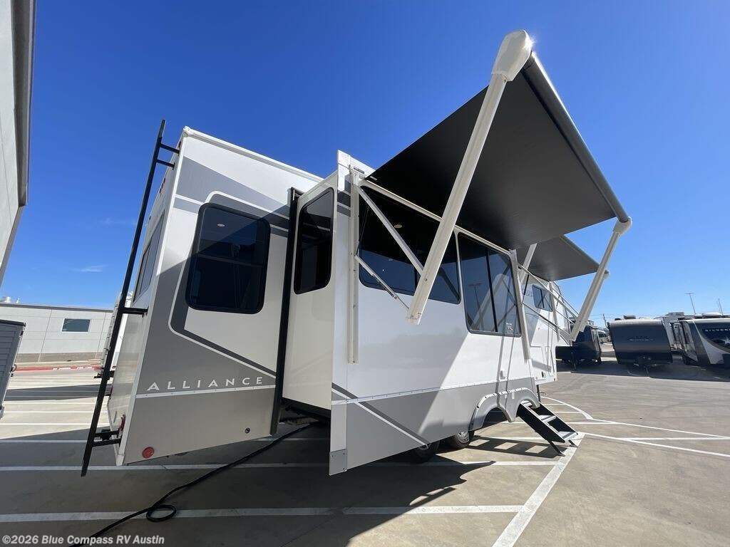 New 2026 Alliance RV Avenue 32RLS available in Buda, Texas