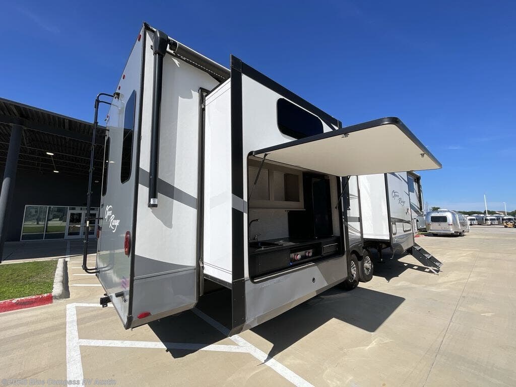 2024 Open Range 395BHS by Highland Ridge from Blue Compass RV Austin in Buda, Texas