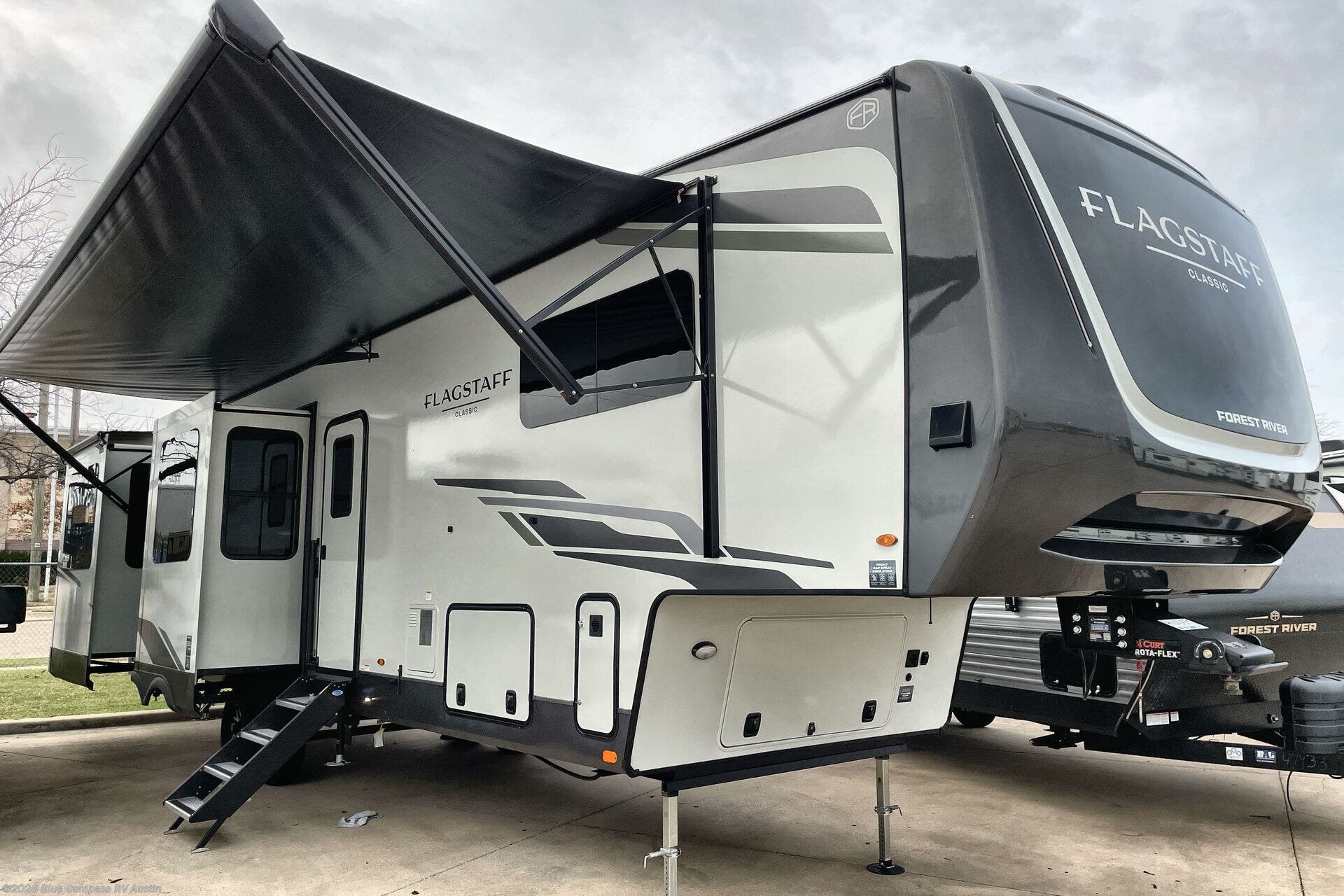 2026 Flagstaff Classic 404CRK by Forest River from Blue Compass RV Austin in Buda, Texas