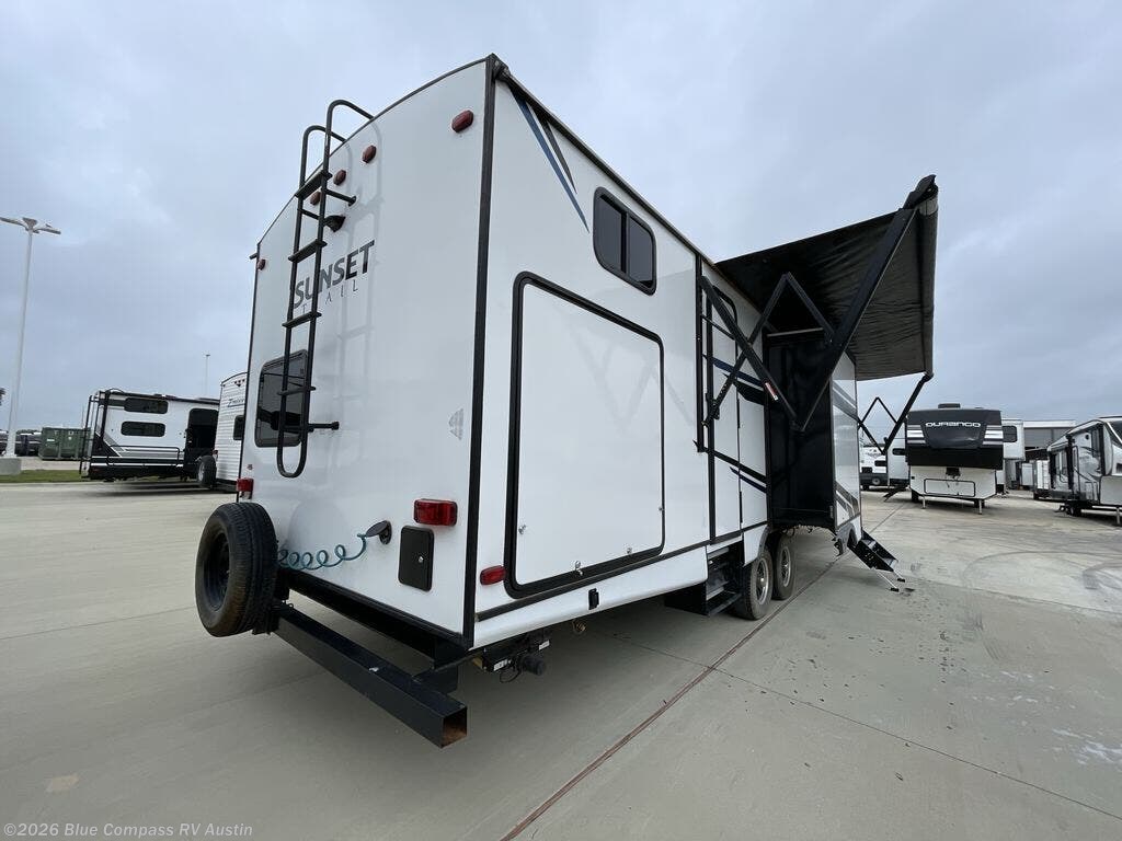 2021 Sunset Trail Super Lite 331BH by CrossRoads from Blue Compass RV Austin in Buda, Texas