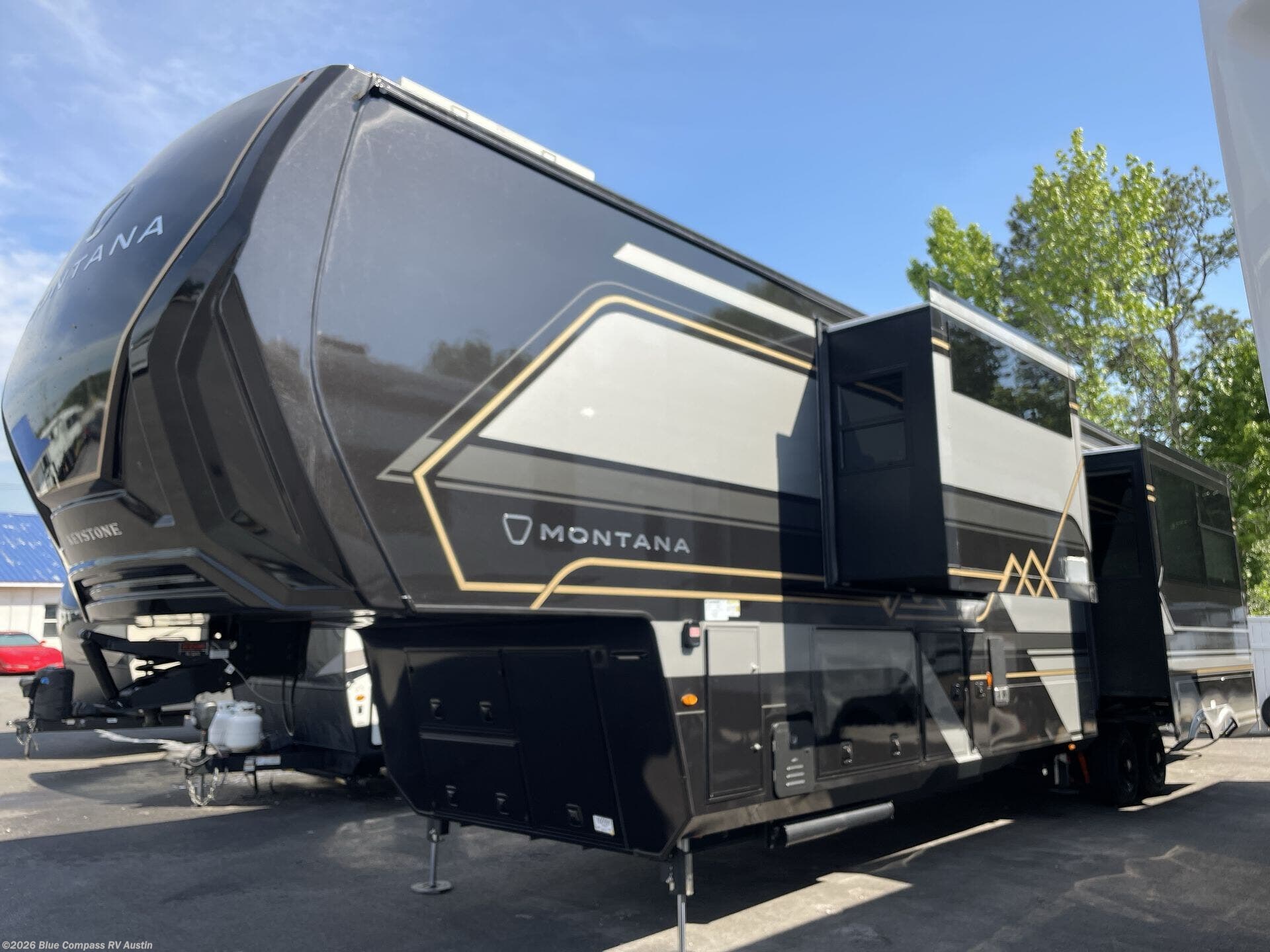 New 2026 Keystone Montana 3900RK available in Buda, Texas