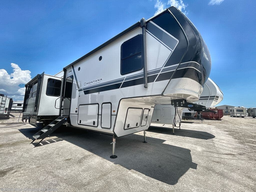 2026 Montana High Country 381TB by Keystone from Blue Compass RV Austin in Buda, Texas