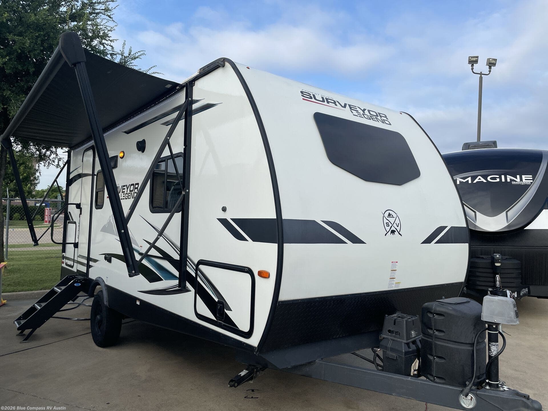 Used 2022 Forest River Surveyor Legend 19RBLE available in Buda, Texas