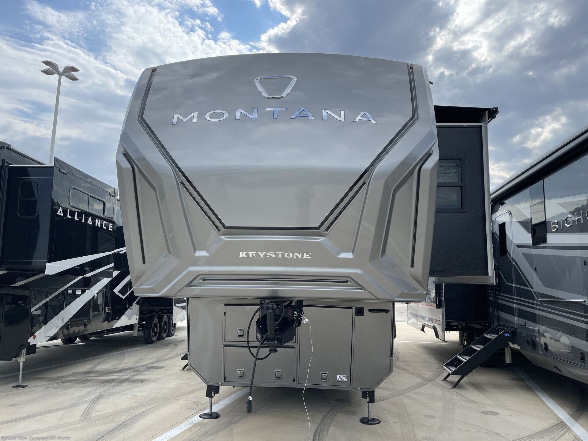 New 2027 Keystone Montana 3100RL available in Buda, Texas