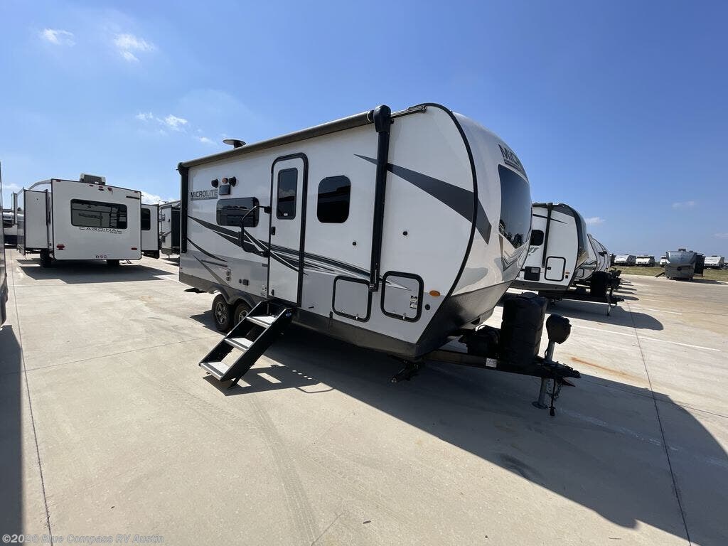 Used 2021 Forest River Flagstaff Micro Lite 21DS available in Buda, Texas