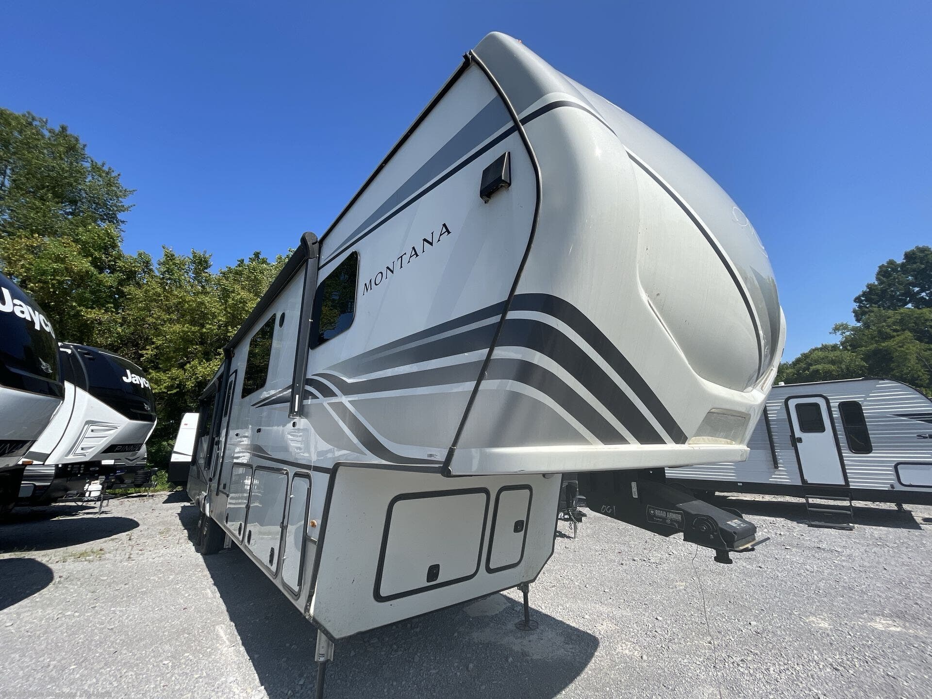 Used 2023 Keystone Montana 3855BR available in Buda, Texas