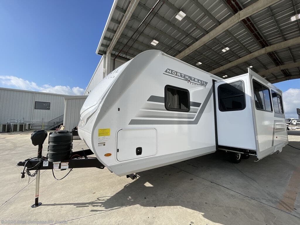 2027 North Trail 250CK by Heartland from Blue Compass RV Austin in Buda, Texas
