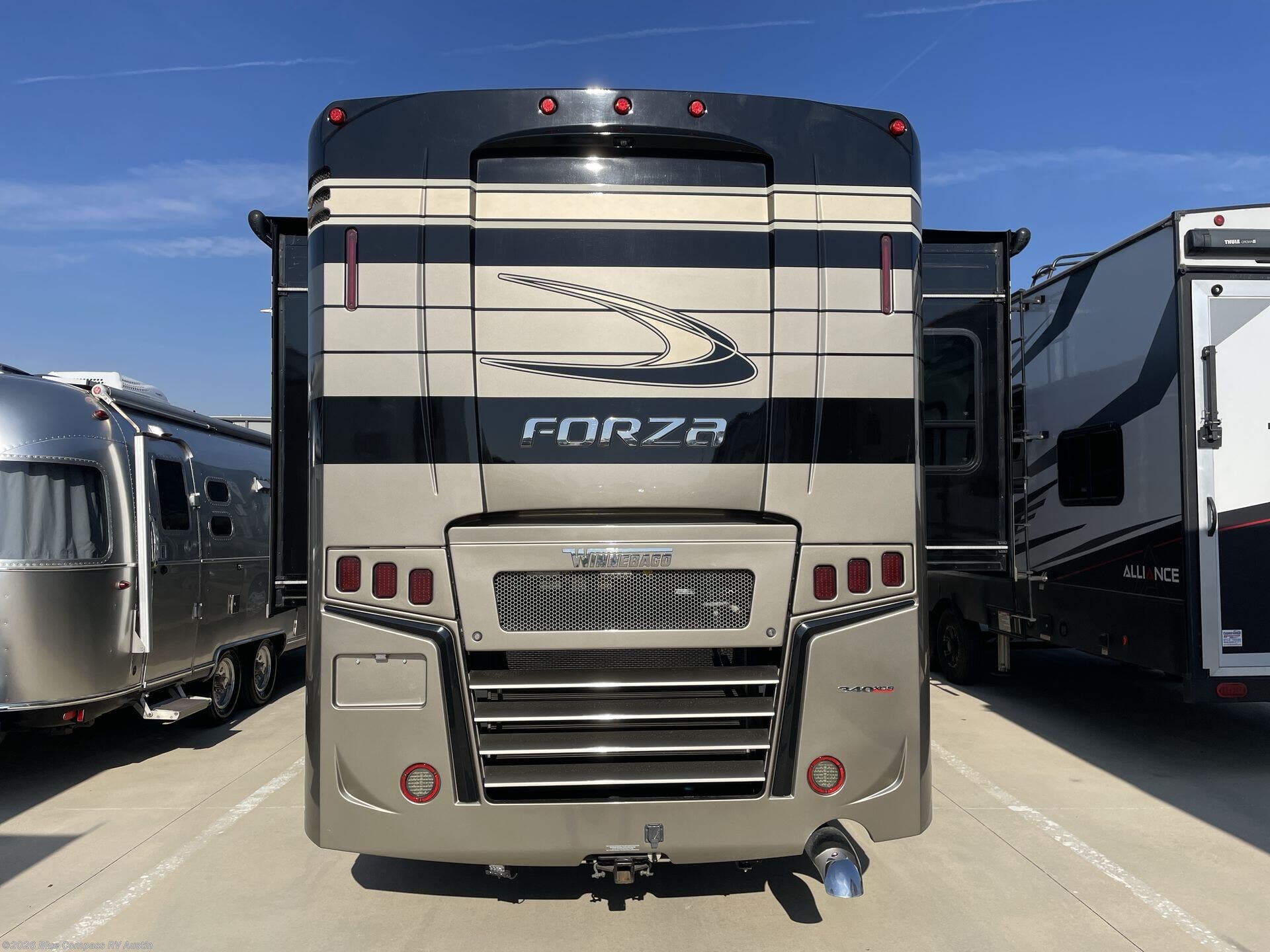 2022 Forza 36H by Winnebago from Blue Compass RV Austin in Buda, Texas