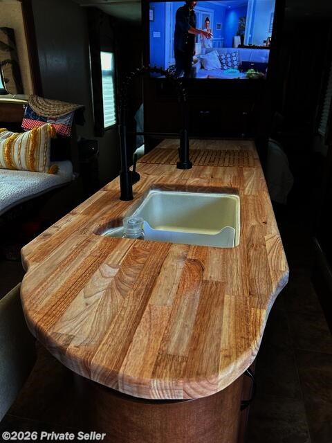 2017 Lance Max by Lance from For Sale By Owner in Palm Coast, Florida