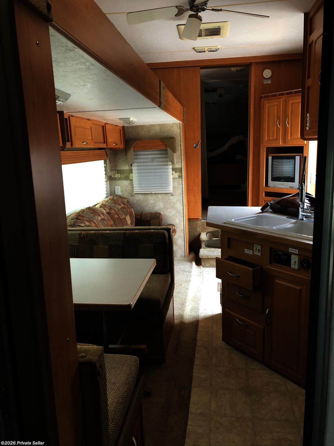 2006 Vortex Garage, living, kitchen, bedroom, bath, loft/bunks by Thor CA from For Sale By Owner in Napa, California