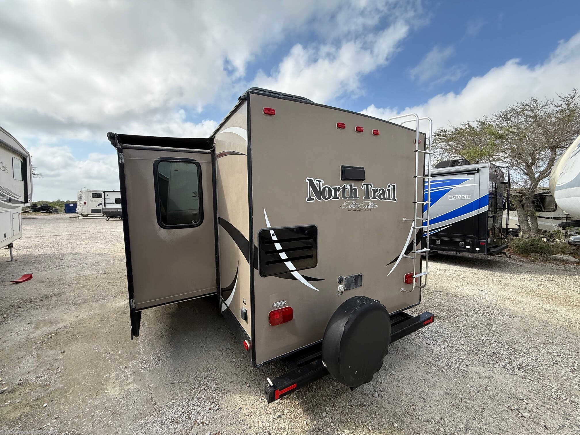 Used 2013 Heartland North Trail 30 RKDD available in Aransas Pass, Texas