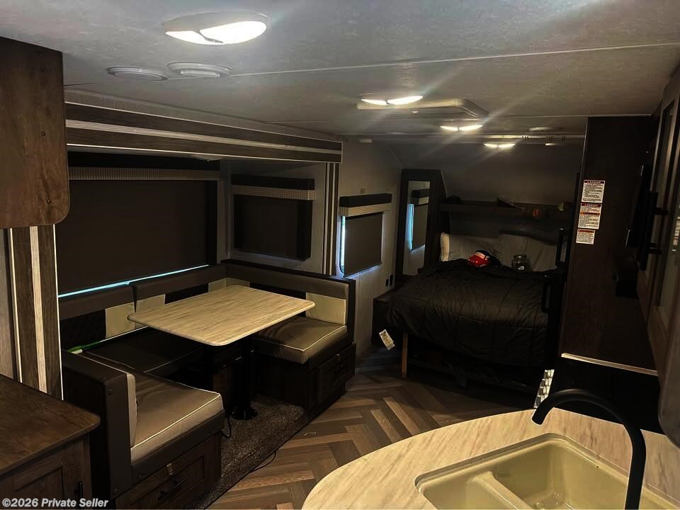 2022 Forest River Salem Cruise Lite Standard queen bed, kitchenette. Bathroom - Used Expandable Trailer For Sale by For Sale By Owner in Barrington, Rhode Island