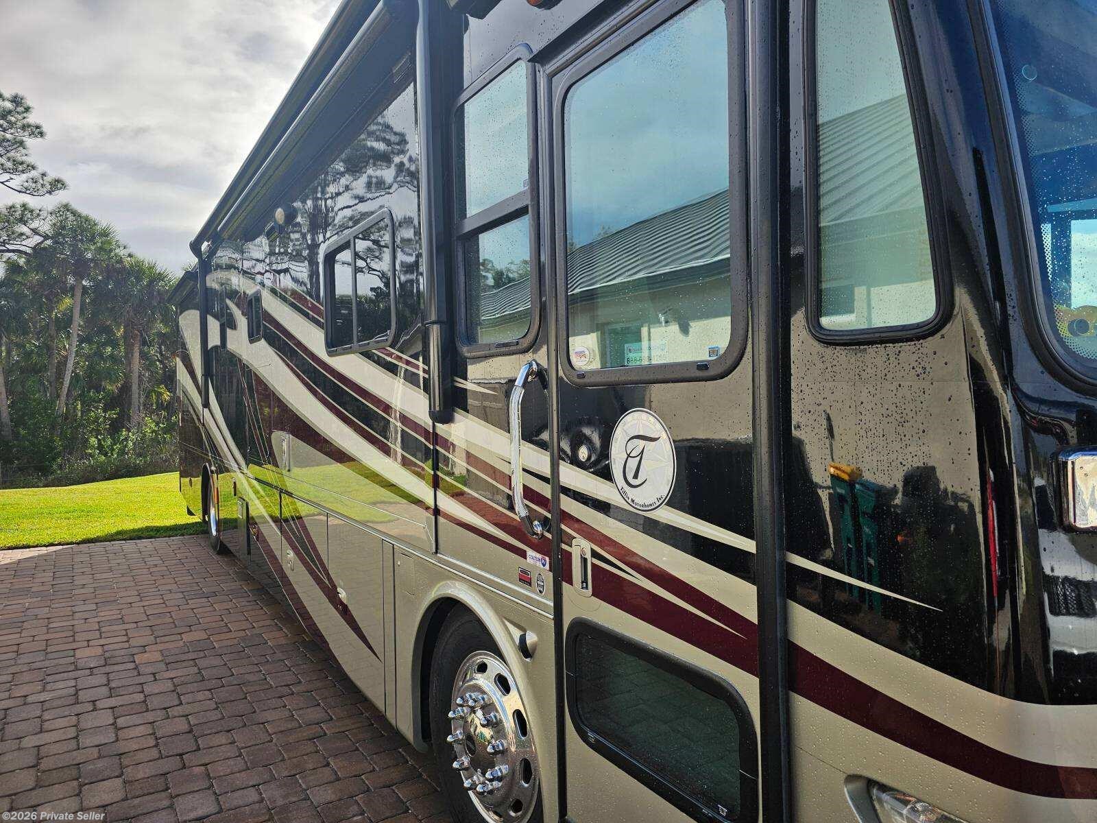 2013 Tiffin QKH - Used Class A For Sale by For Sale By Owner in Merritt Island, Florida