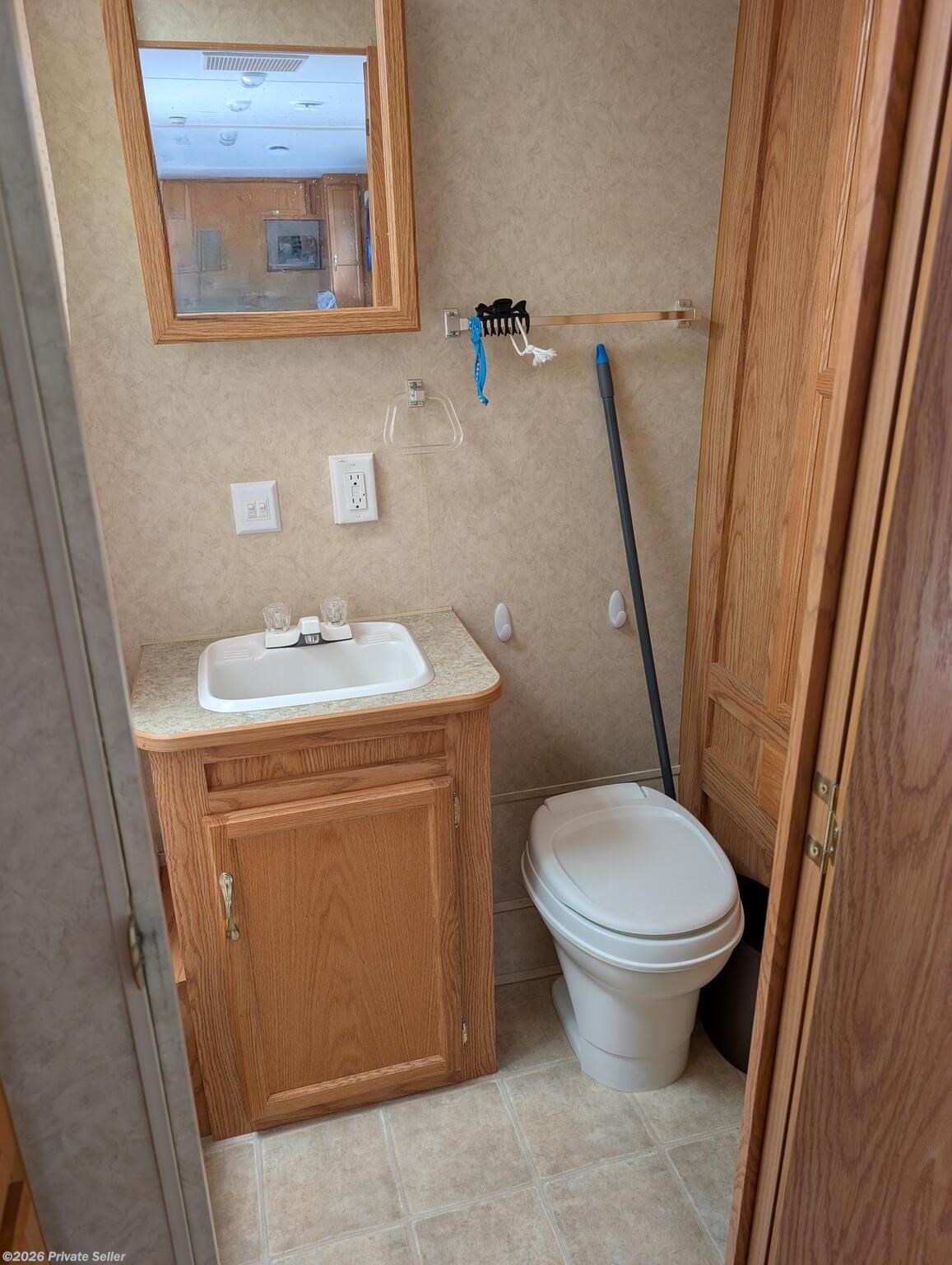 2005 Jay Flight 24.5RBS by Jayco from For Sale By Owner in Edmonds, WA, Washington