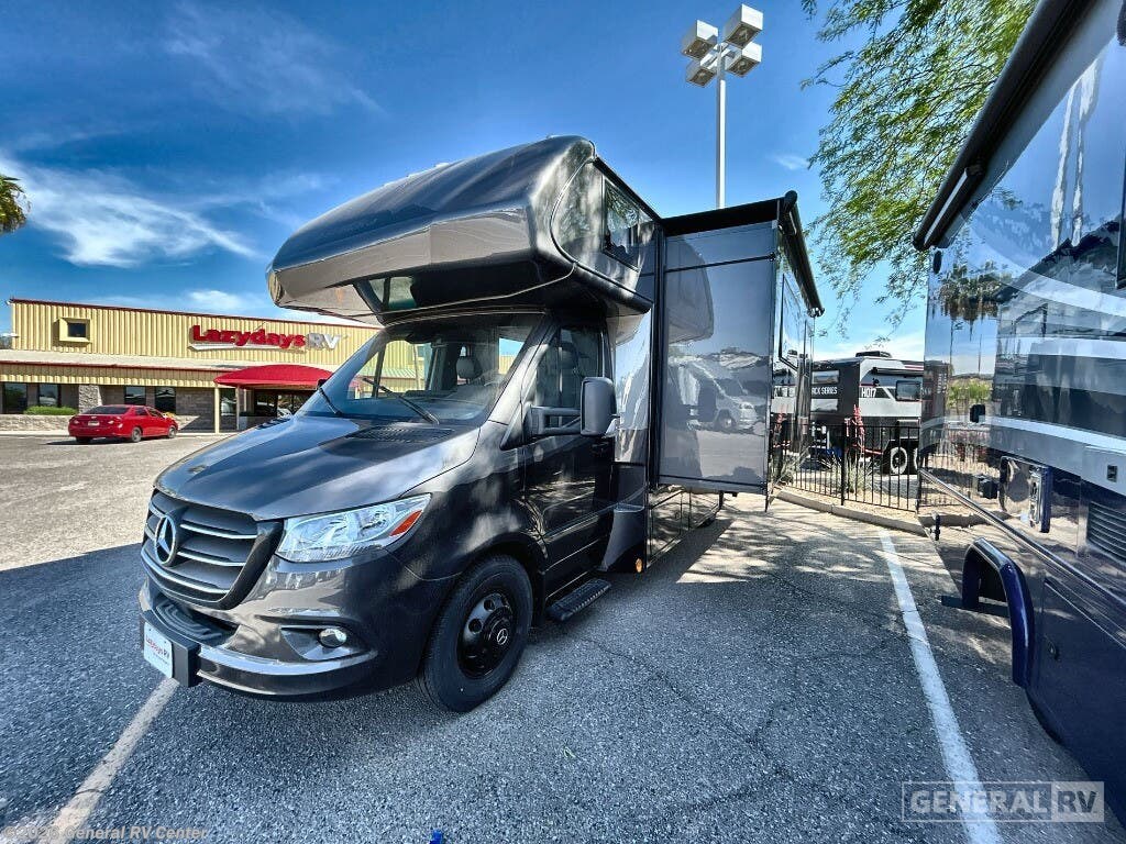 New 2025 Dynamax Corp ISATA 24SSSFXM available in Mesa, Arizona