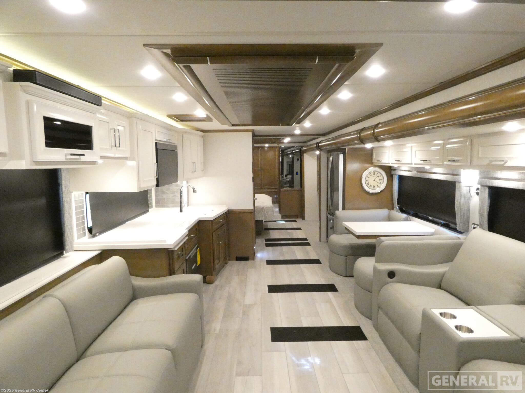2026 Newmar Ventana 4369 - New Class A For Sale by General RV Center in Mesa, Arizona