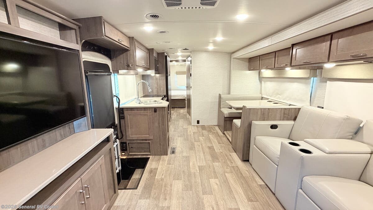 2022 Winnebago Vista 35U - Used Class A For Sale by General RV Center in Mesa, Arizona