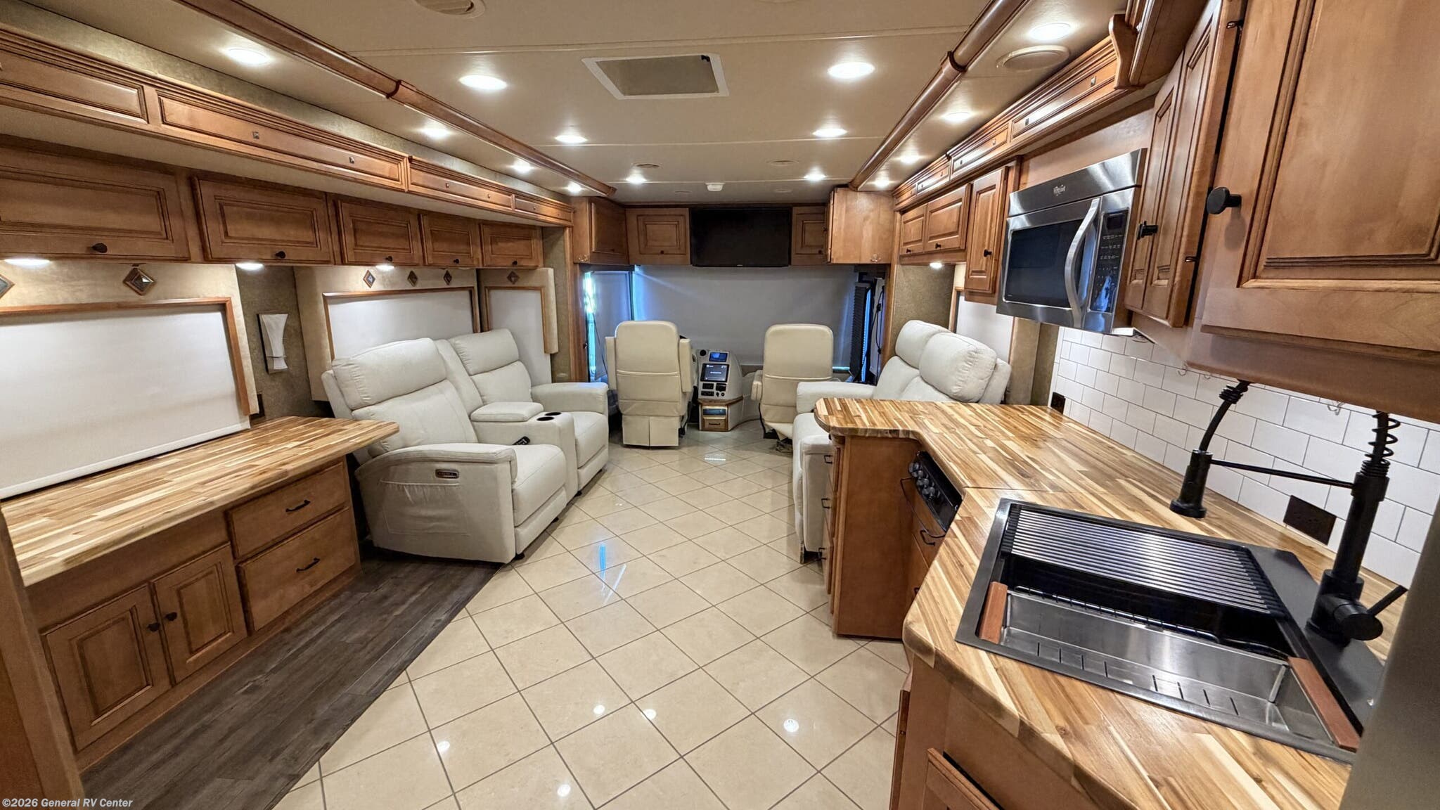 Used 2014 Itasca Meridian 36M available in Mesa, Arizona