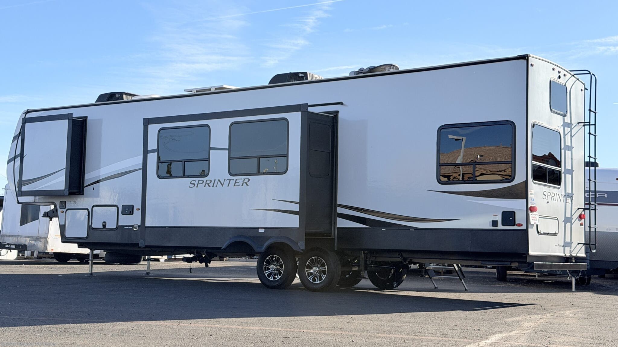 2022 Sprinter 35BH by Keystone from General RV Center in Mesa, Arizona