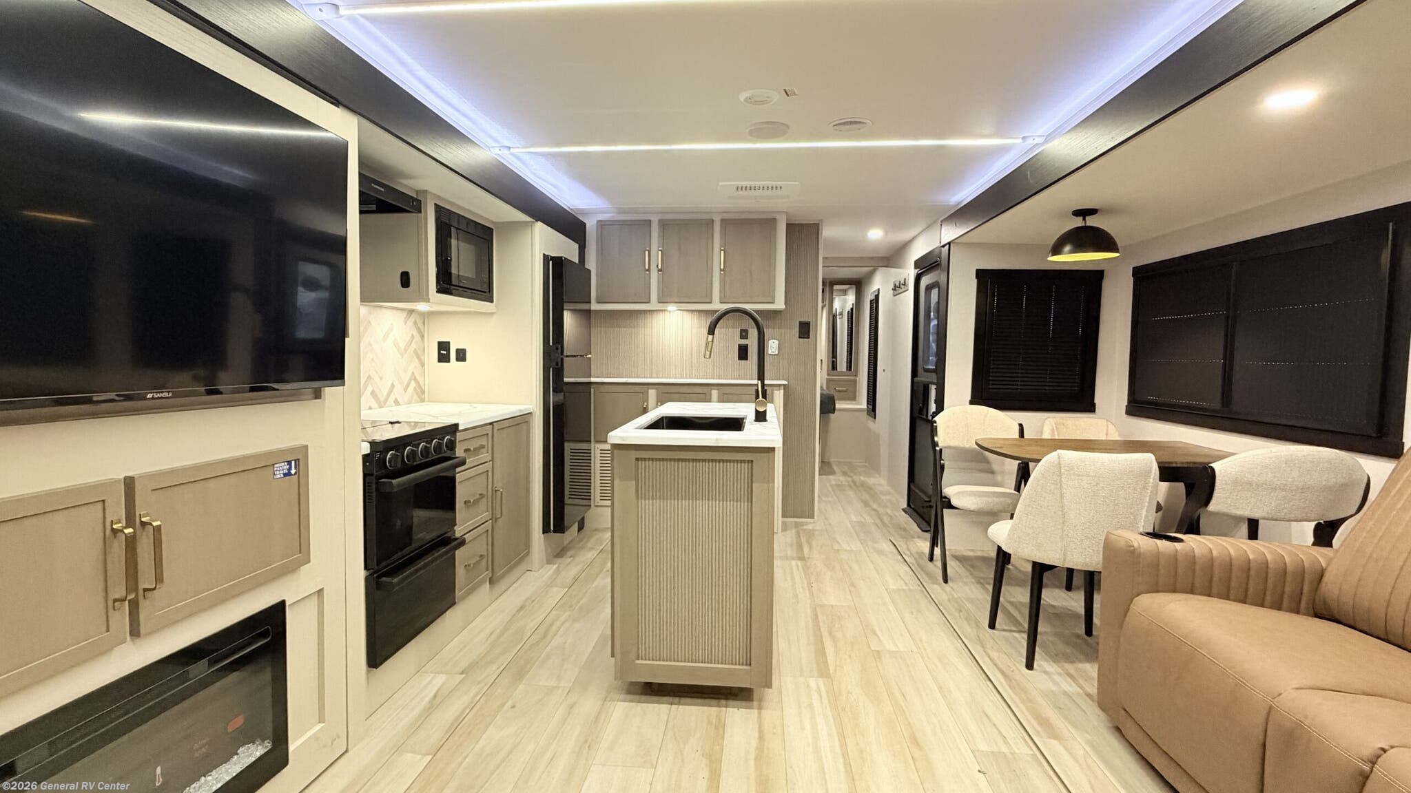 New 2026 Forest River SALEM-HEM 271RL available in Mesa, Arizona