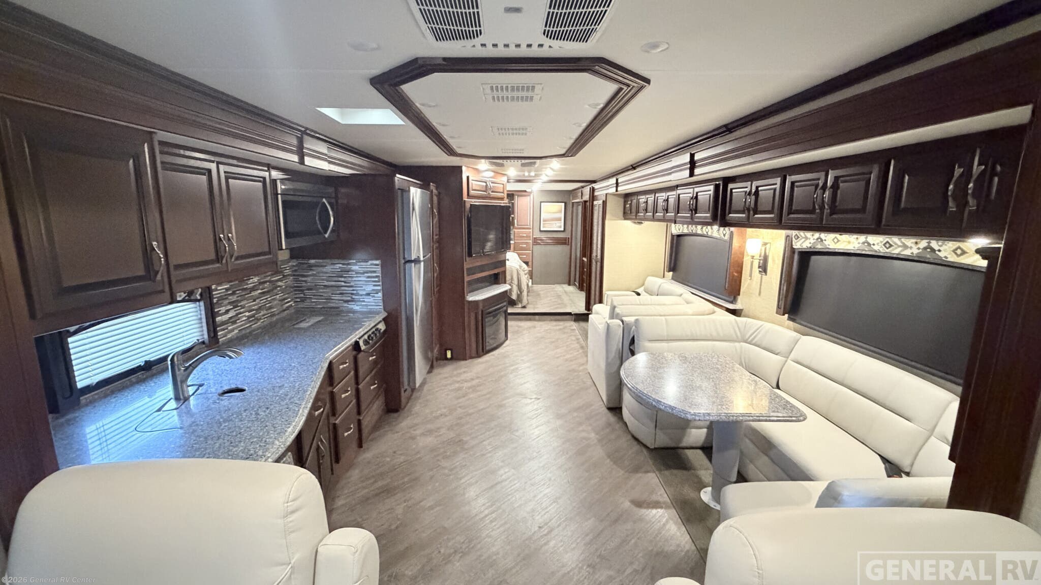 2017 Fleetwood Pace Arrow LXE 38K - Used Class A For Sale by General RV Center in Mesa, Arizona