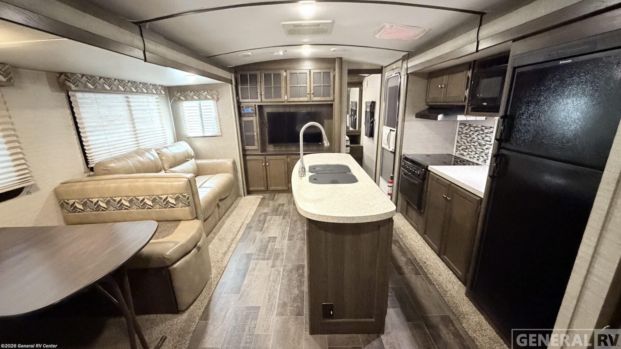 Used 2017 Keystone Premier Ultra Lite 26RBPR available in Mesa, Arizona