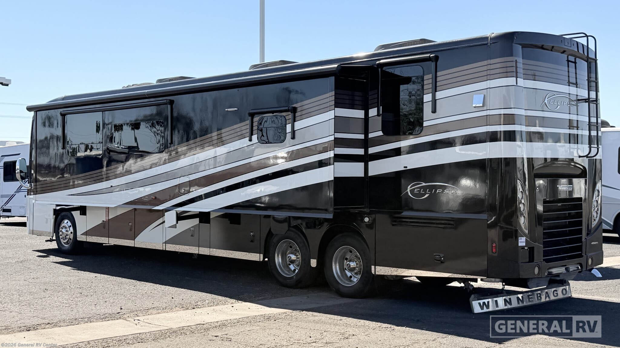 2017 Ellipse 42QD by Winnebago from General RV Center in Mesa, Arizona