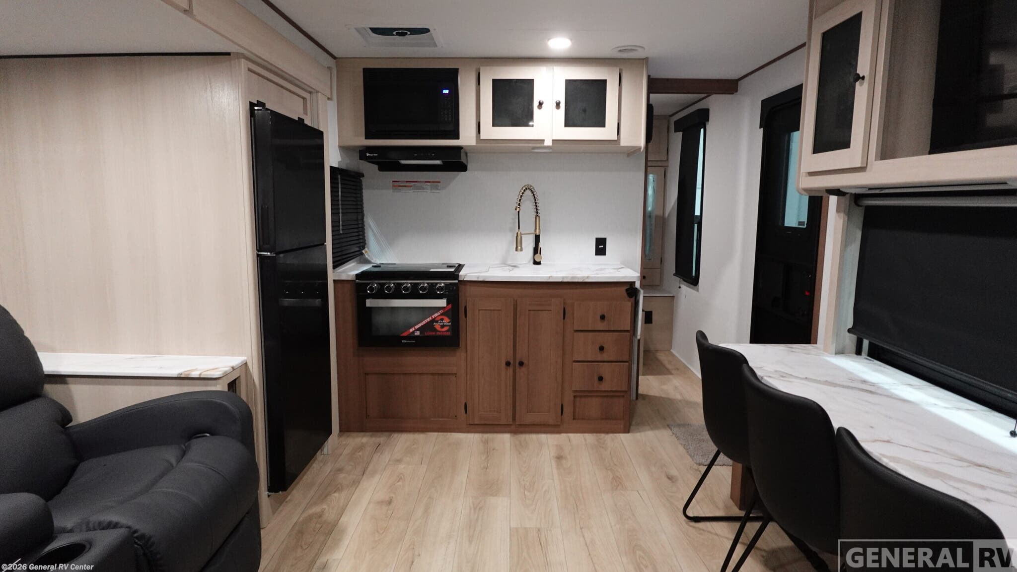 New 2026 Coachmen Apex 242BARV available in Mesa, Arizona
