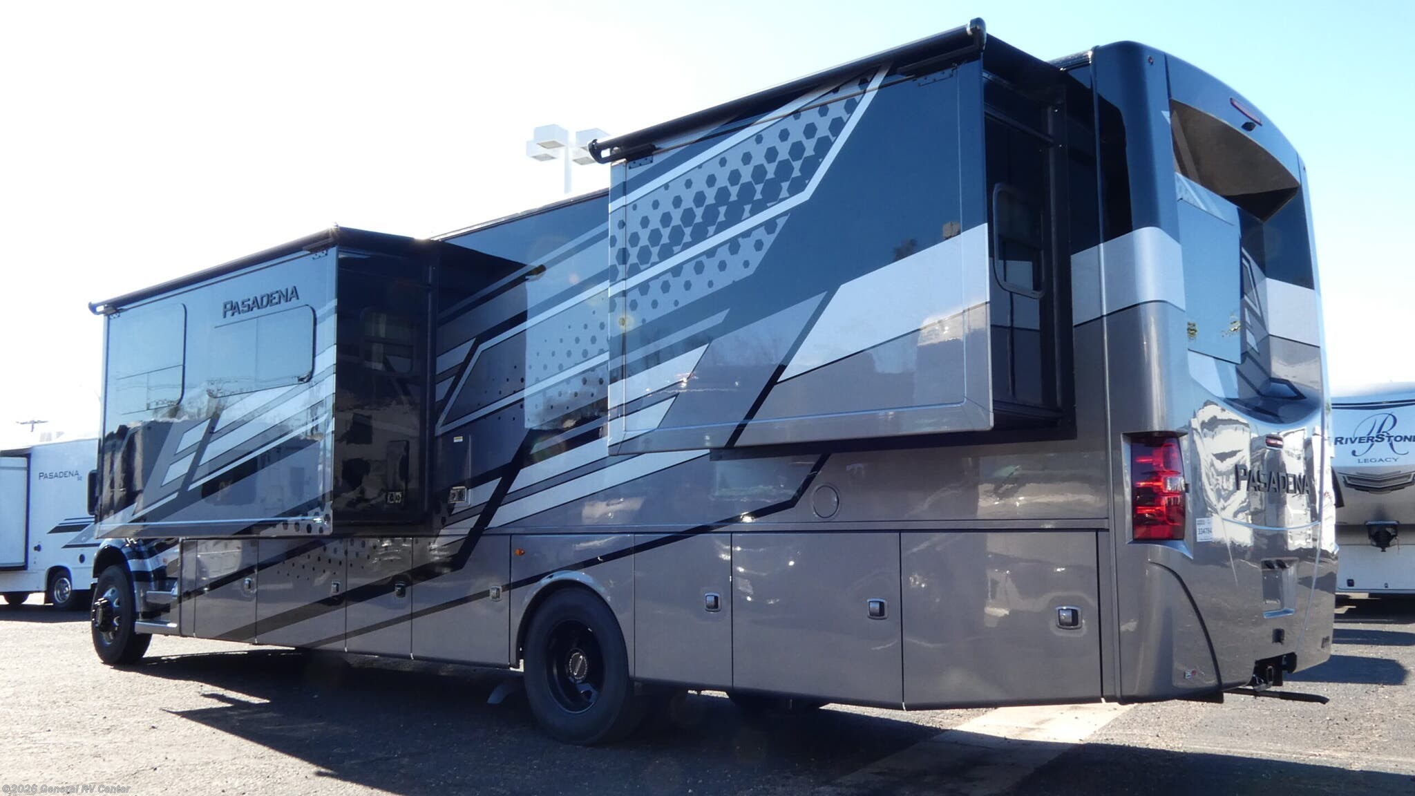 2026 Pasadena 38FX by Thor Motor Coach from General RV Center in Mesa, Arizona