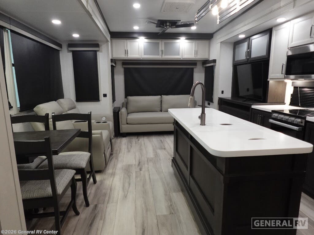 2026 Keystone Avalanche 321RL - New Fifth Wheel For Sale by General RV Center in Mesa, Arizona