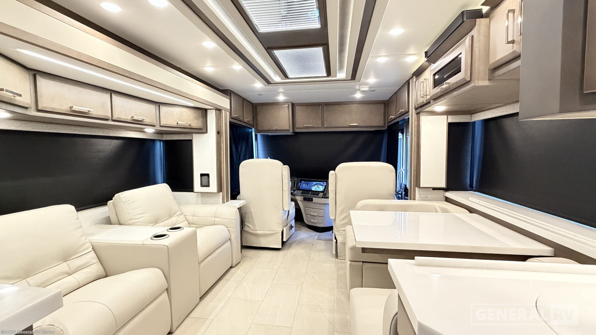New 2026 Newmar New Aire 3543 available in Mesa, Arizona