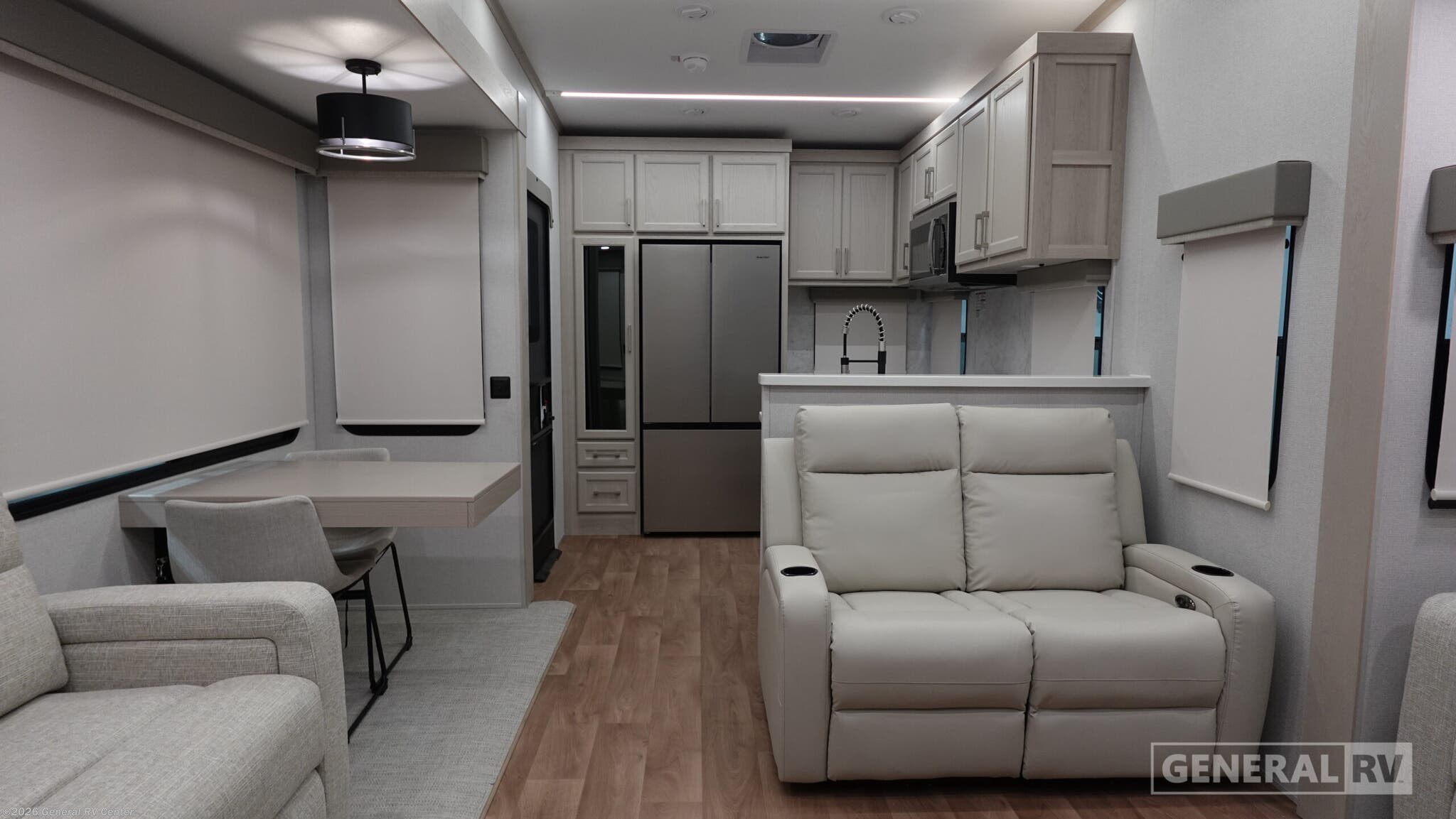 2026 Palomino Columbus 384RKH - New Fifth Wheel For Sale by General RV Center in Mesa, Arizona