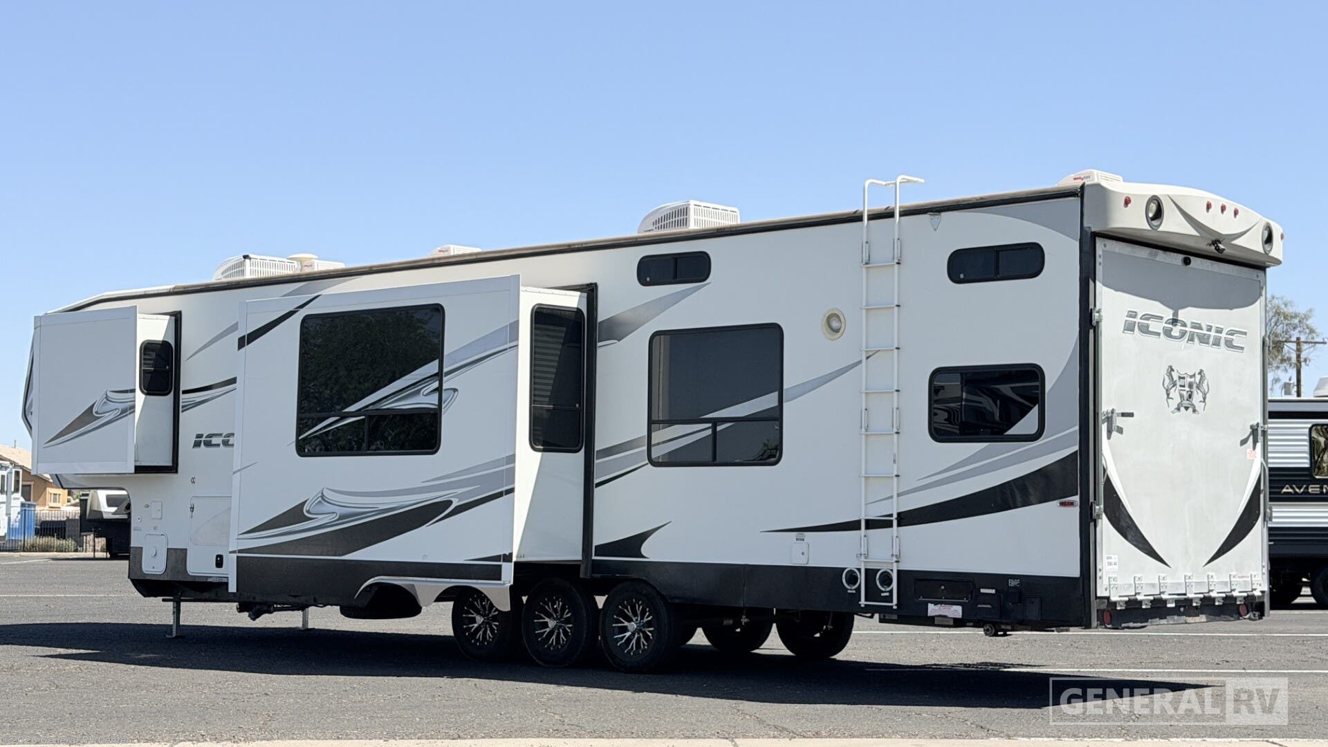 2015 Iconic 3914C by Eclipse from General RV Center in Mesa, Arizona