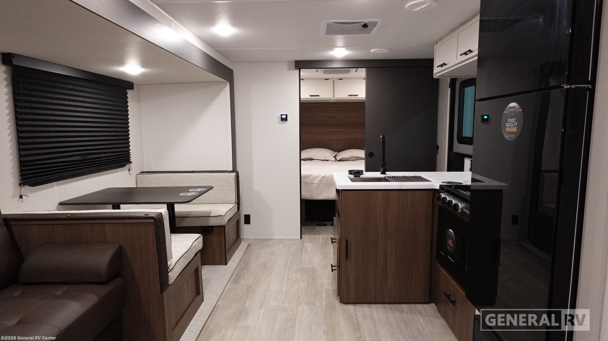 New 2027 Prime Time Avenger 26DBS available in Mesa, Arizona