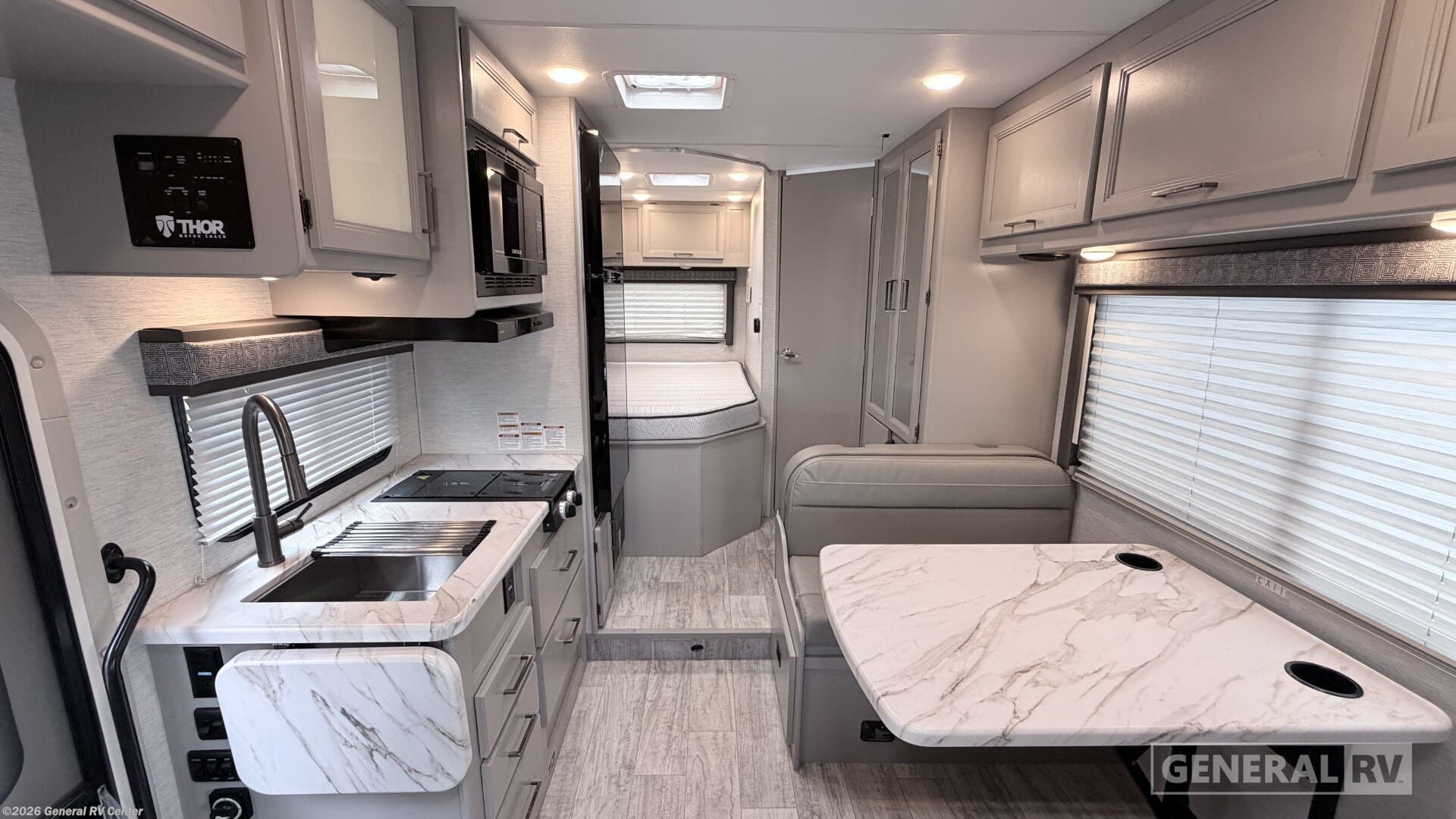2025 Thor Motor Coach Chateau 21Z - Used Class C For Sale by General RV Center in Mesa, Arizona