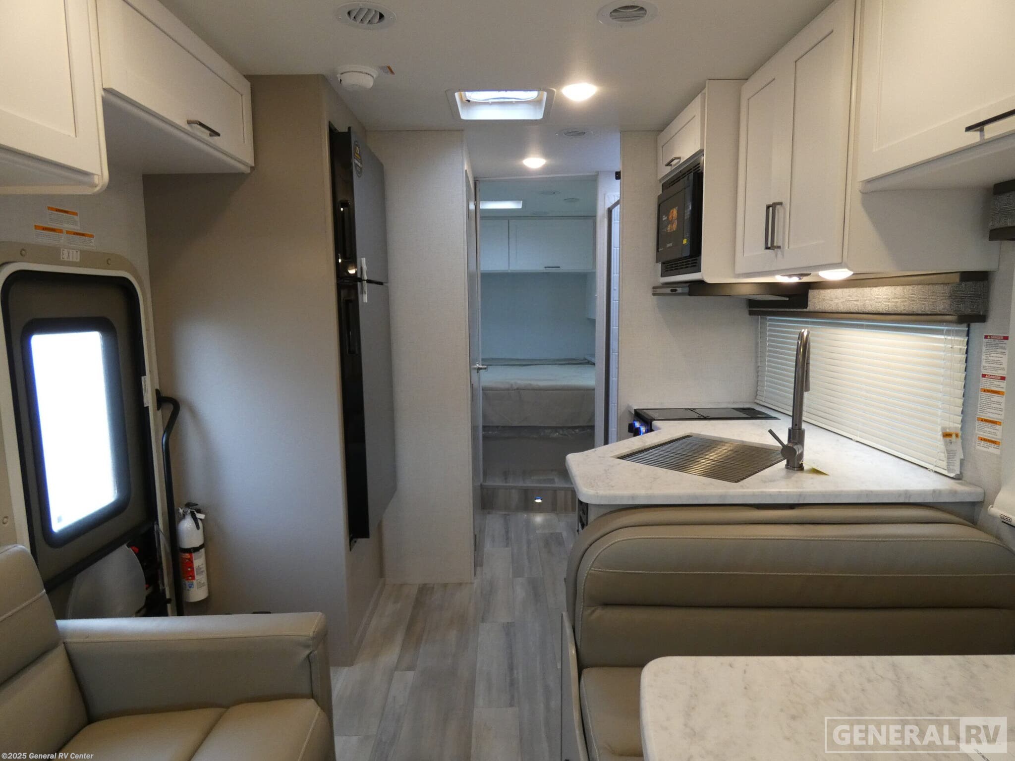 2026 Thor Motor Coach Pasadena SZ28 - New Class C For Sale by General RV Center in Longmont, Colorado