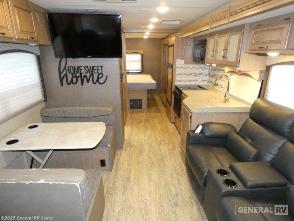 2018 Thor Motor Coach Hurricane 29M - Used Class A For Sale by General RV Center in Longmont, Colorado