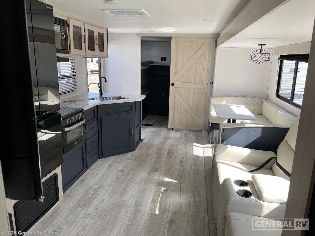 2025 Prime Time Avenger 29QBS - New Travel Trailer For Sale by General RV Center in Longmont, Colorado