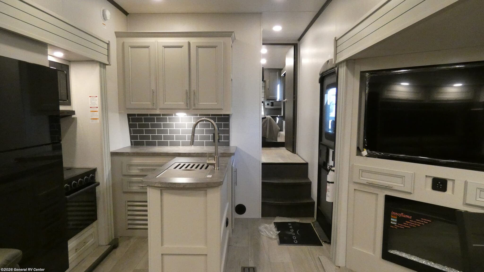 New 2025 Keystone Cougar 27SGS available in Longmont, Colorado