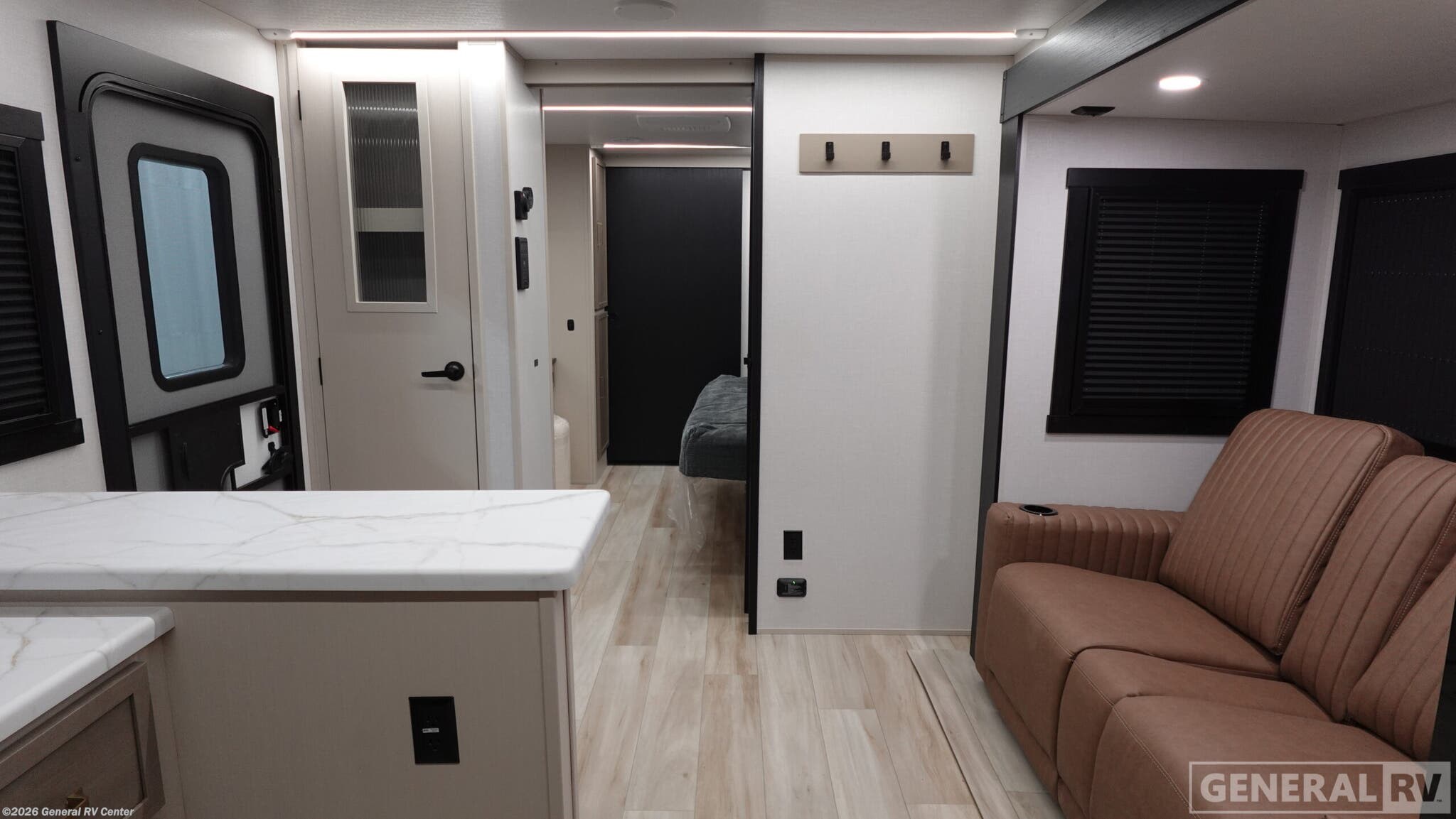 2026 Forest River SALEM-HEM 261FKRB - New Travel Trailer For Sale by General RV Center in Longmont, Colorado