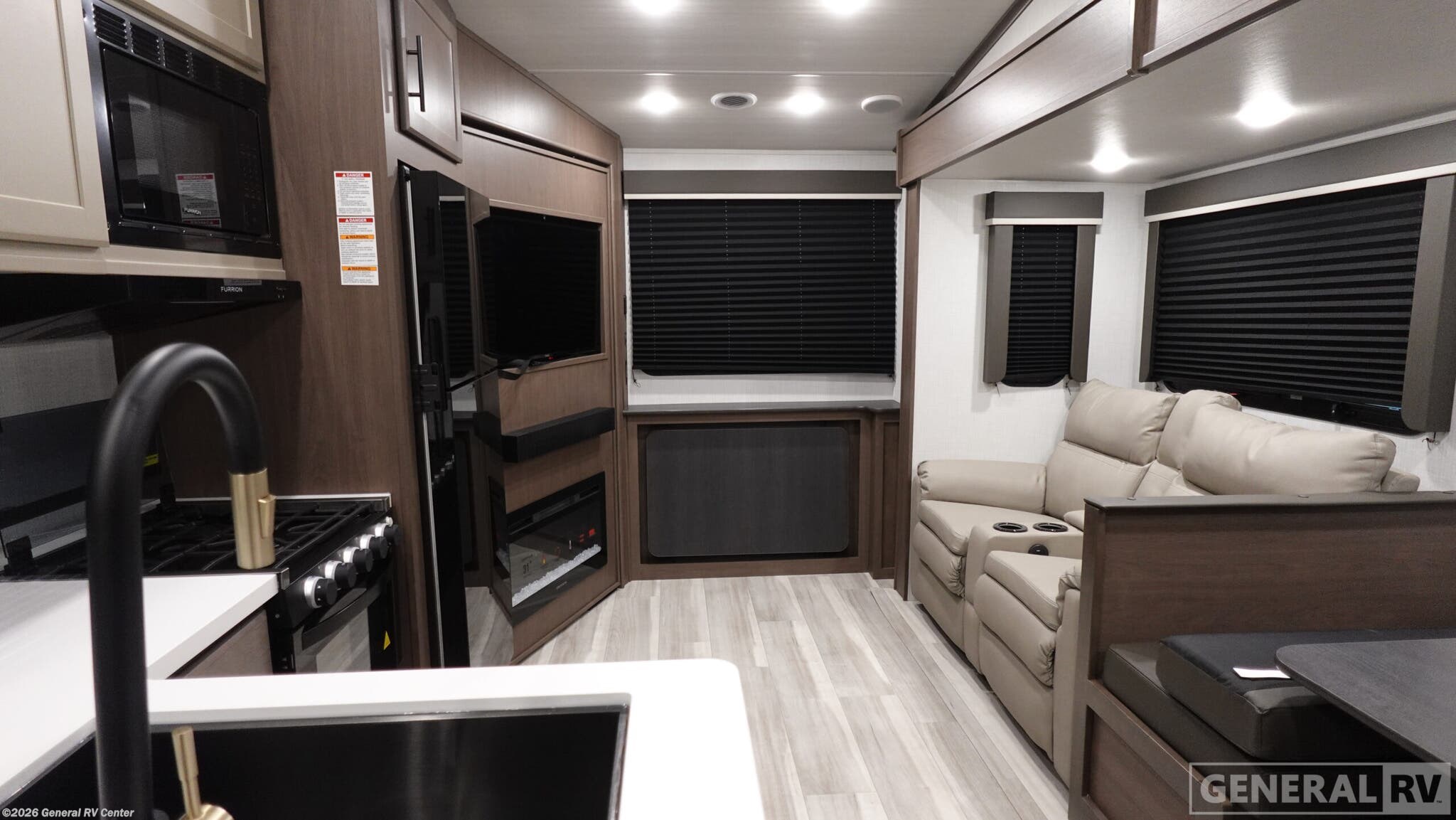2026 Keystone Cougar 2400RE - New Fifth Wheel For Sale by General RV Center in Longmont, Colorado