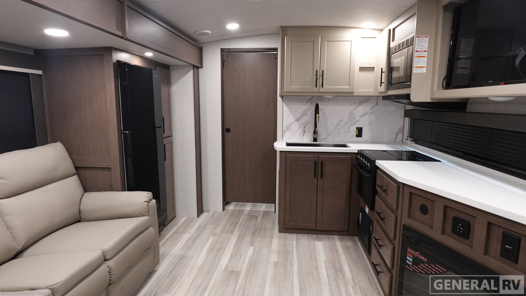 New 2026 Keystone Cougar 30BHS available in Longmont, Colorado