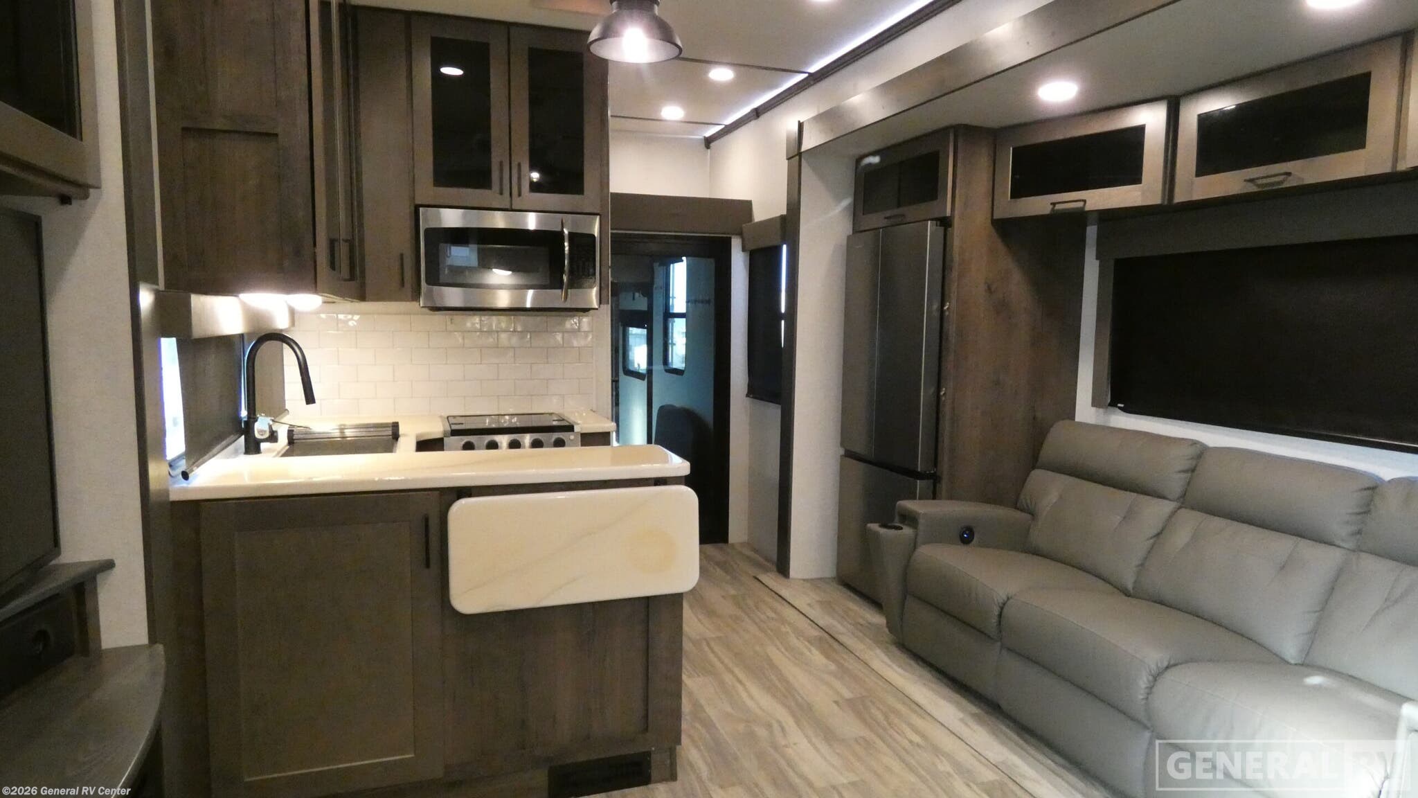 2022 Alliance RV Valor 40V13 - Used Fifth Wheel For Sale by General RV Center in Longmont, Colorado
