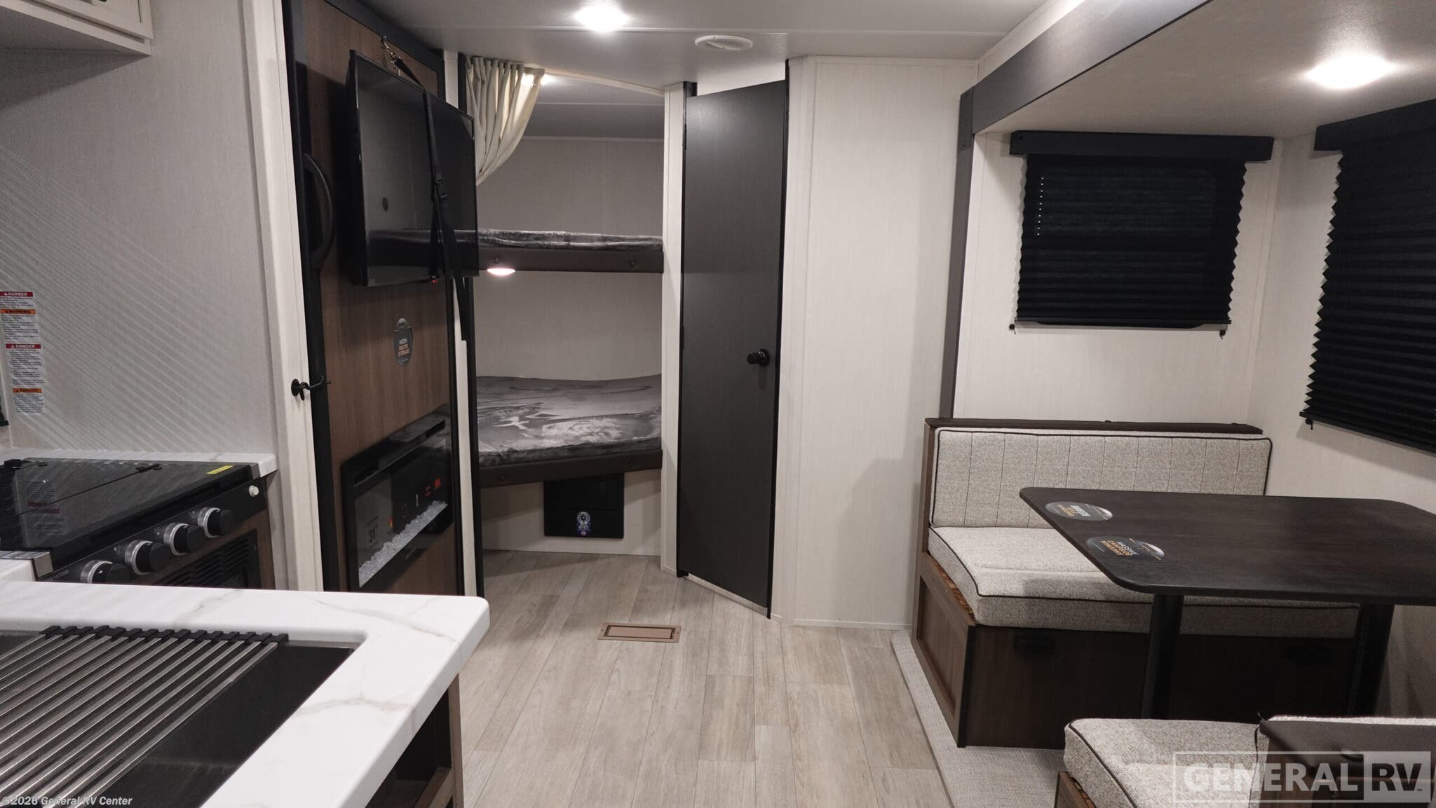 2026 Prime Time Avenger 23BHS - New Travel Trailer For Sale by General RV Center in Longmont, Colorado