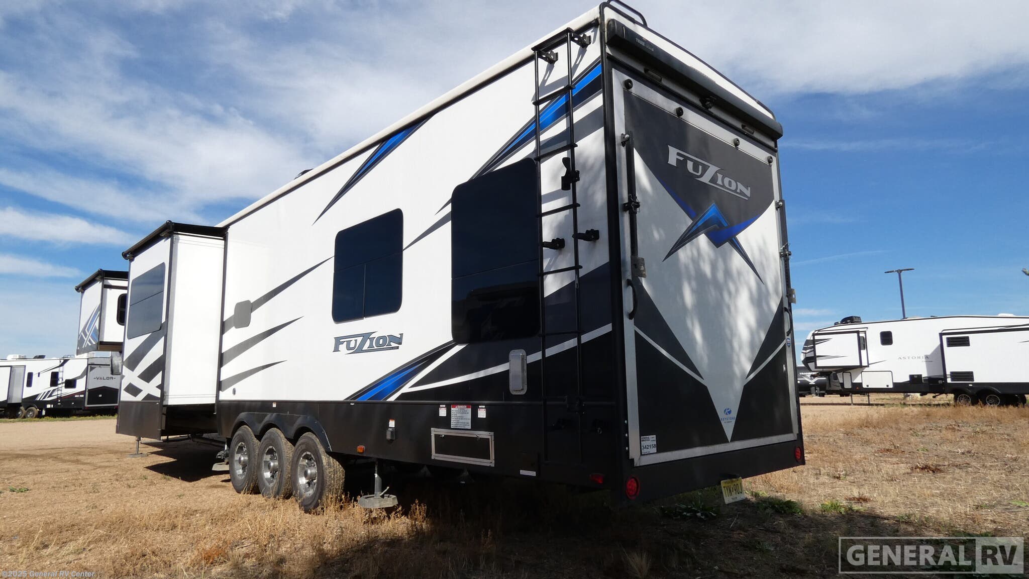 2021 Fuzion 430 by Keystone from General RV Center in Longmont, Colorado