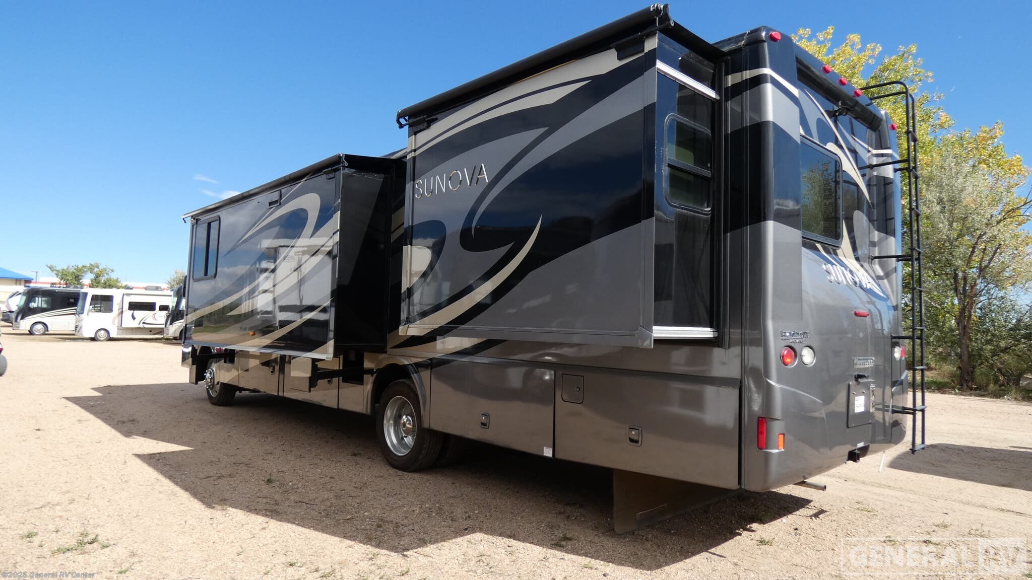 2015 Sunova 35G by Itasca from General RV Center in Longmont, Colorado