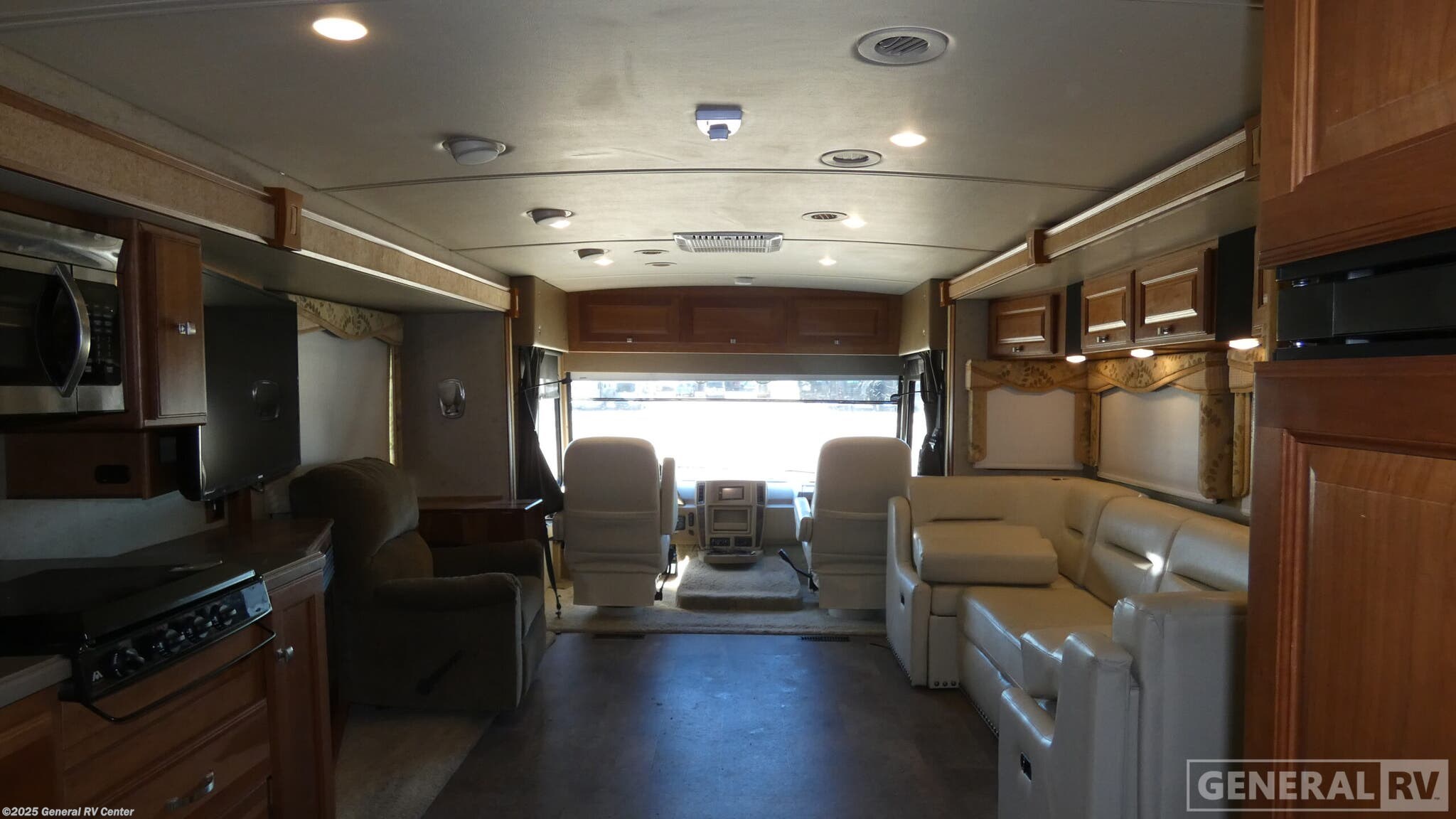 Used 2015 Itasca Sunova 35G available in Longmont, Colorado